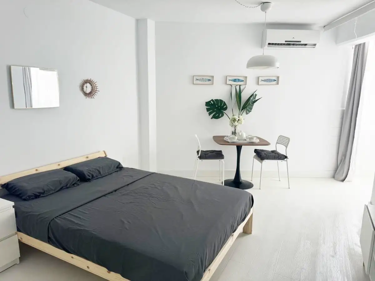 Alojamientos estudio torrecilla playa nerja